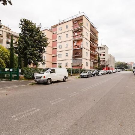 Exclusive Apartment In Eur Lake Řím Exteriér fotografie
